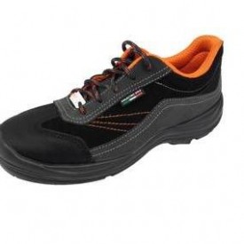 Low S3 HRO safety shoes with insulating sole - Size 38 to 47